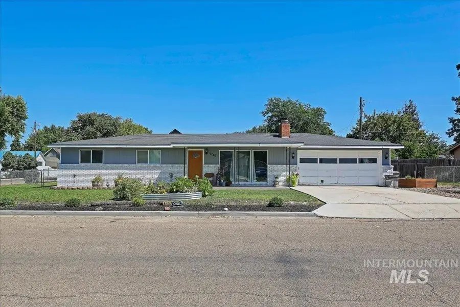 1220 Ohio Ave, Caldwell, ID 83605 - Image #2