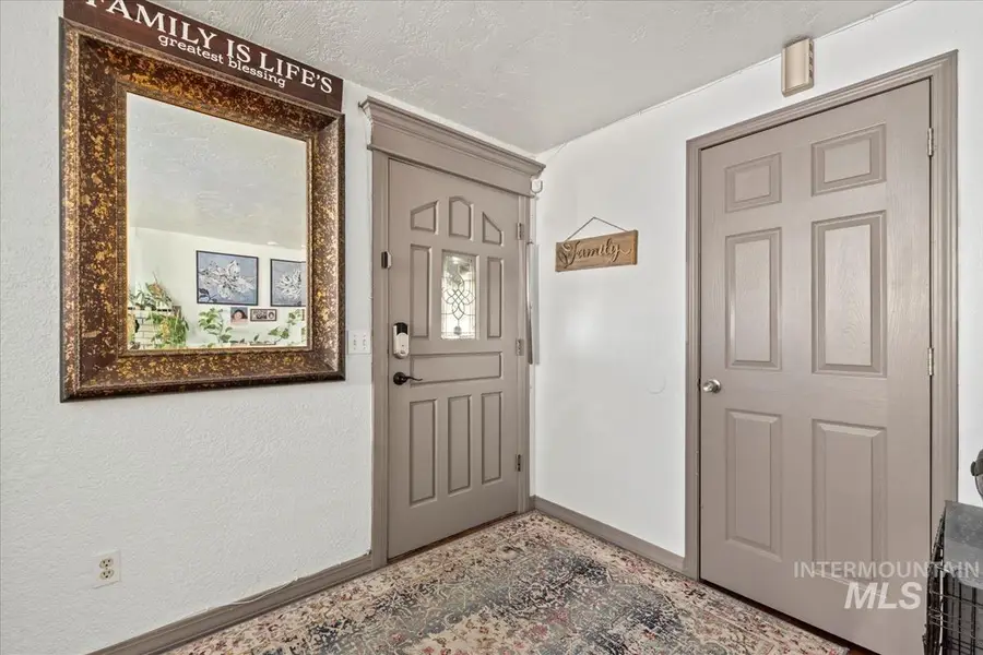 1153 N Big Tree Ln, Kuna, ID 83634 - #3