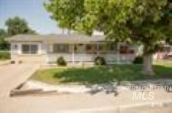 680 E 12th N, Mountain Home, ID 83647