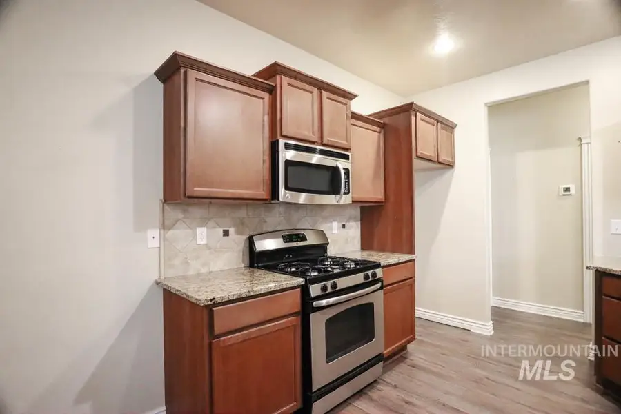 2737 Spruce Dr, Fruitland, ID 83619 - Image #3