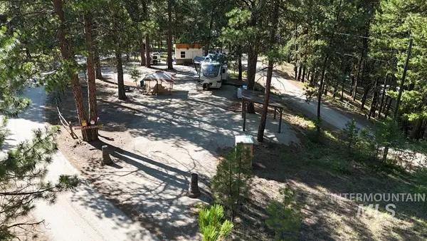 30 Starflower Dr., Cascade, ID 83611