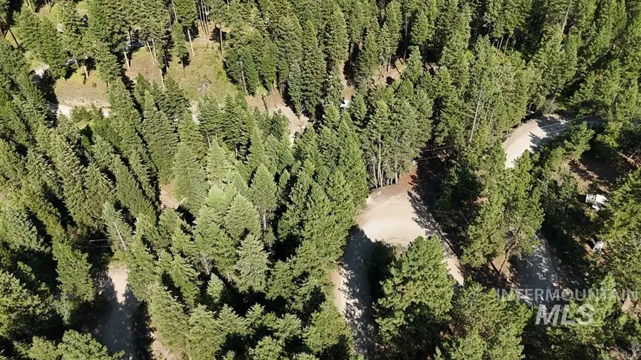 30 Starflower Dr., Cascade, ID 83611 - Image #2