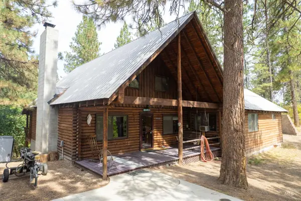 22 Deer Trail, Garden Valley, ID 83622