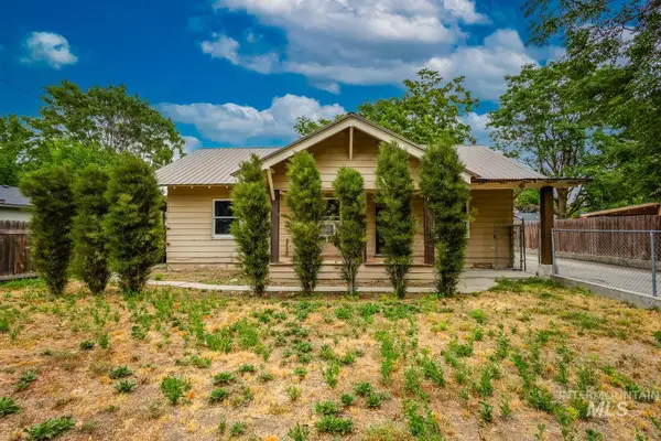 1216 N Indiana Avenue, Caldwell, ID 83605