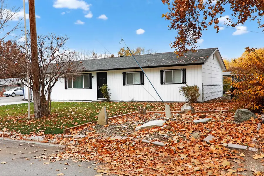 211 Jasper Ave, Middleton, ID 83644 - Image #2