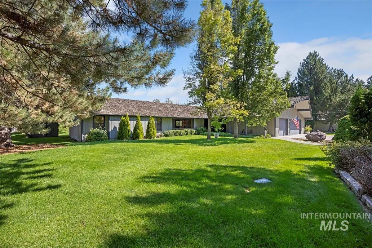 1052 Gridely Dr., Hagerman, ID 83332 - Image #1