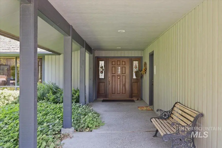 1052 Gridely Dr., Hagerman, ID 83332 - Image #2