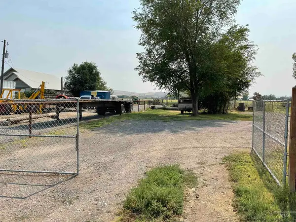 749 Ritter Ave, Vale, OR 97918