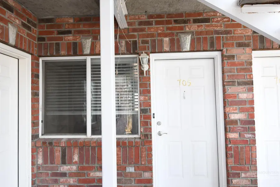 264 N 3rd E, Rexburg, ID 83440 - Image #3