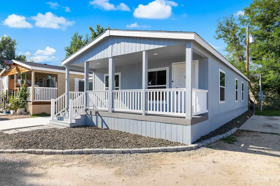 208 E 44th #9, Garden City, ID 83714 - Image #2