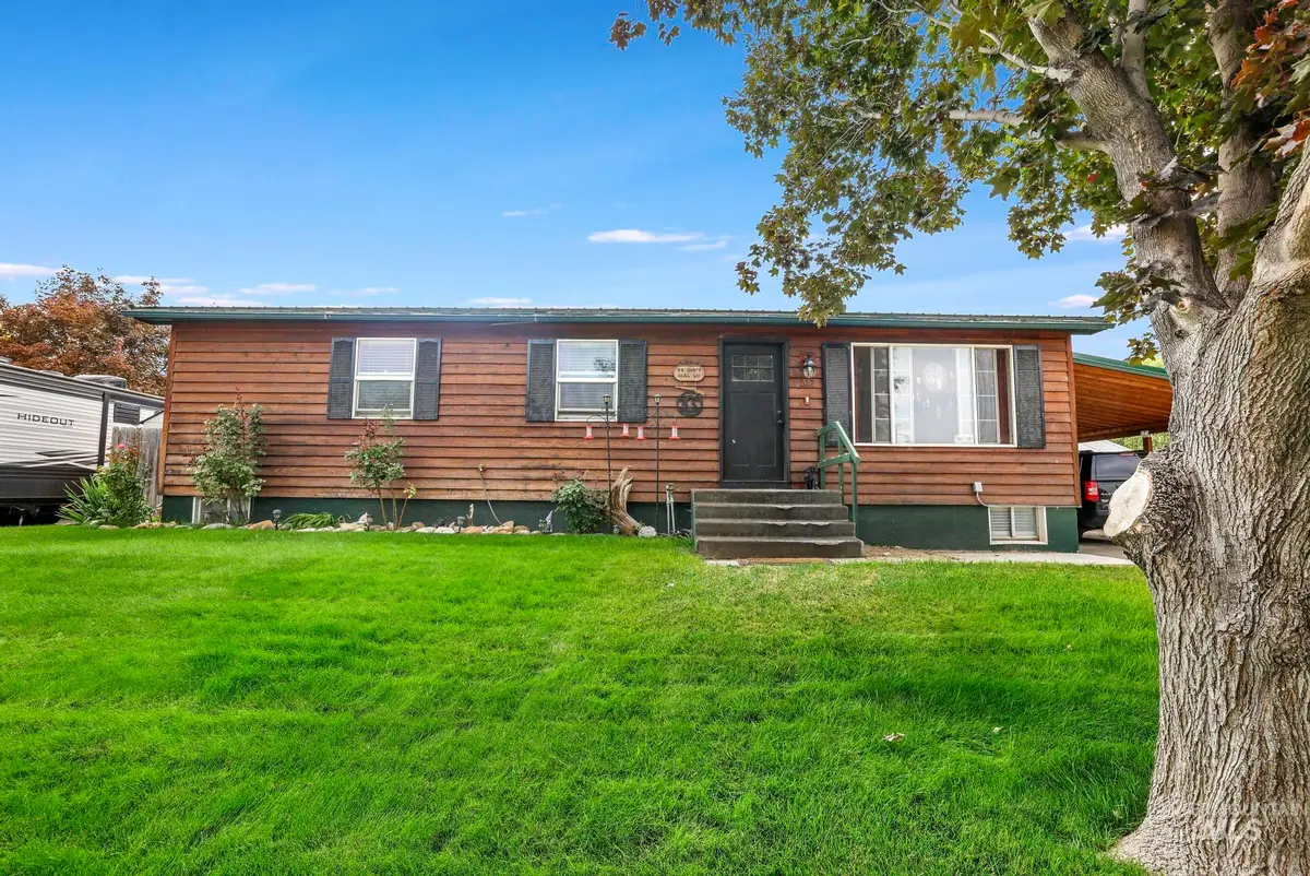 107 Davis, Filer, ID 83328 - Image #1