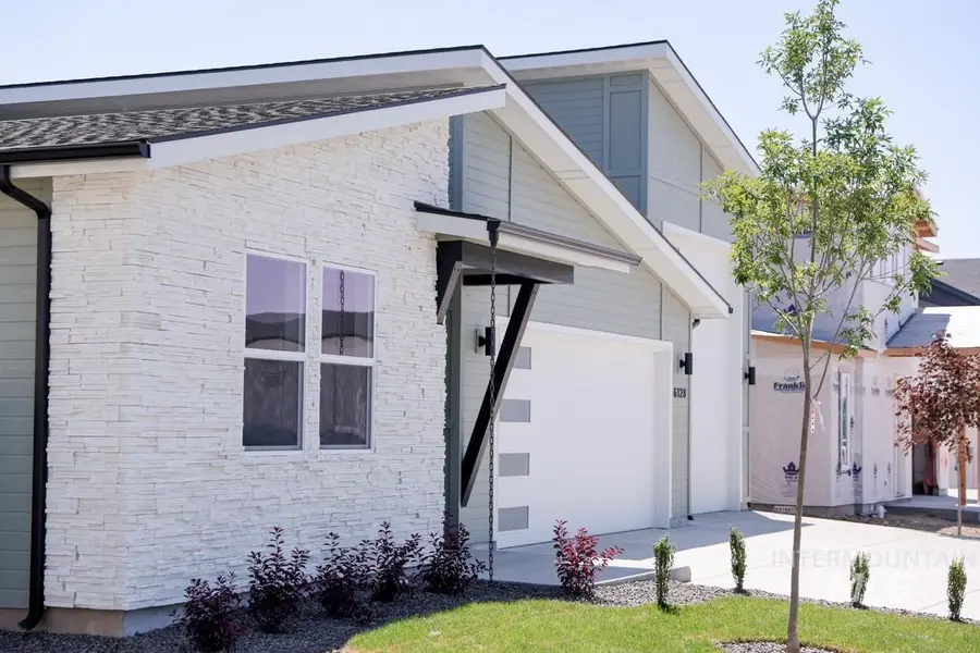 6183 S Oldenburg Ave, Meridian, ID 83642 - #2