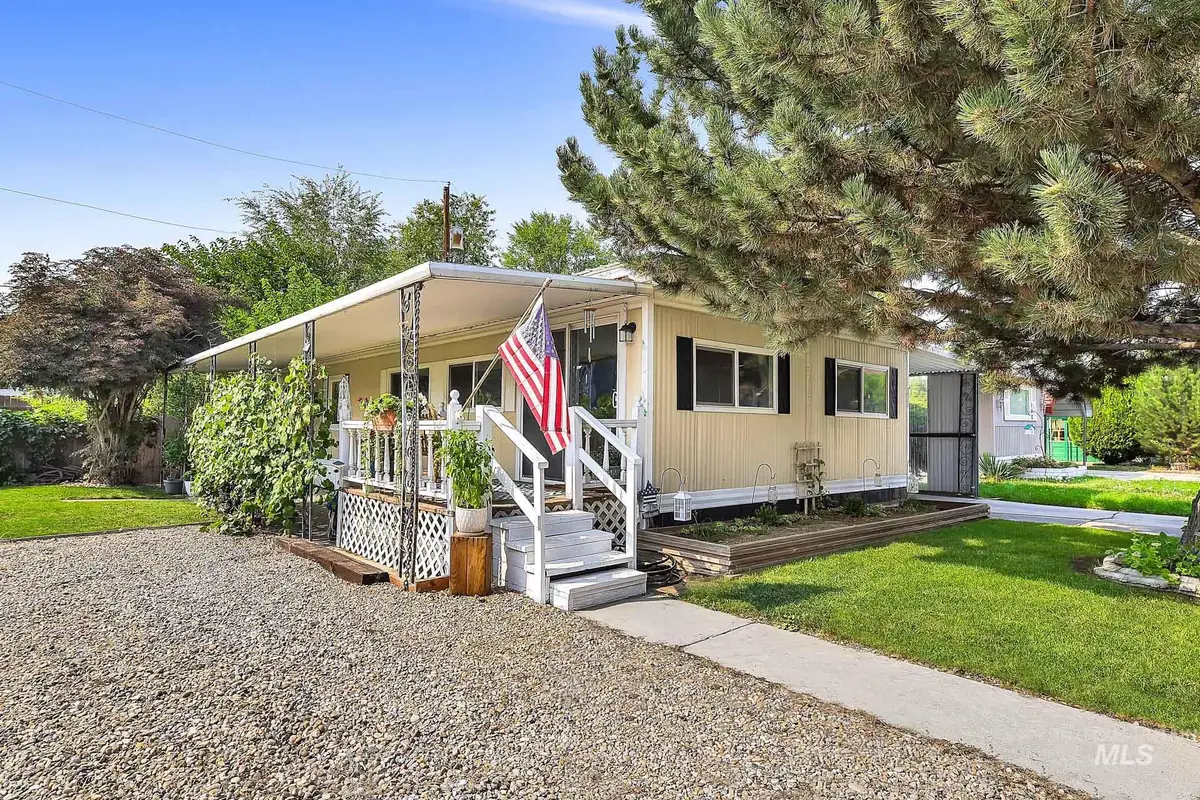 132 S Young Lane, Eagle, ID 83616 - Image #1