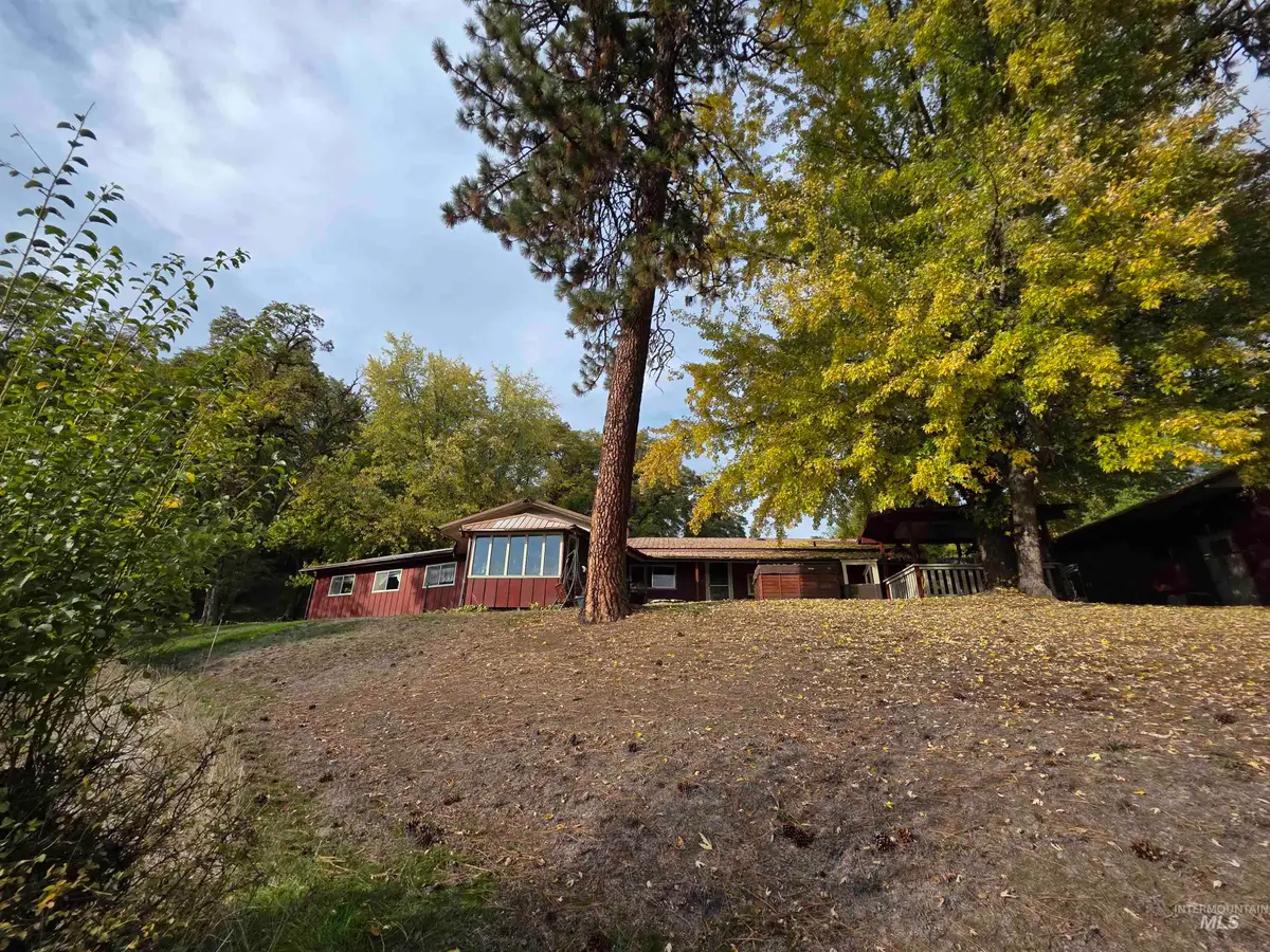307 Locust Rd, Kamiah, ID 83536 - Image #1