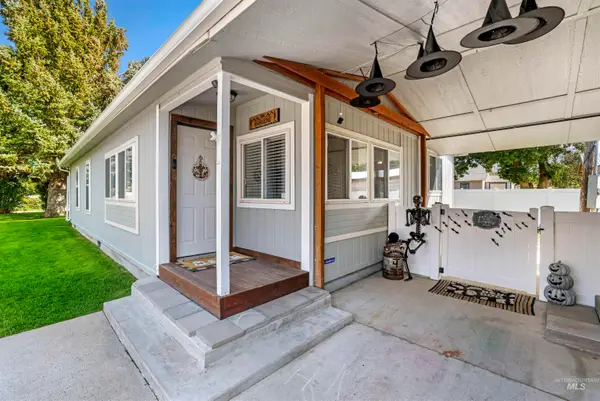 270 E Overland, Hansen, ID 83334