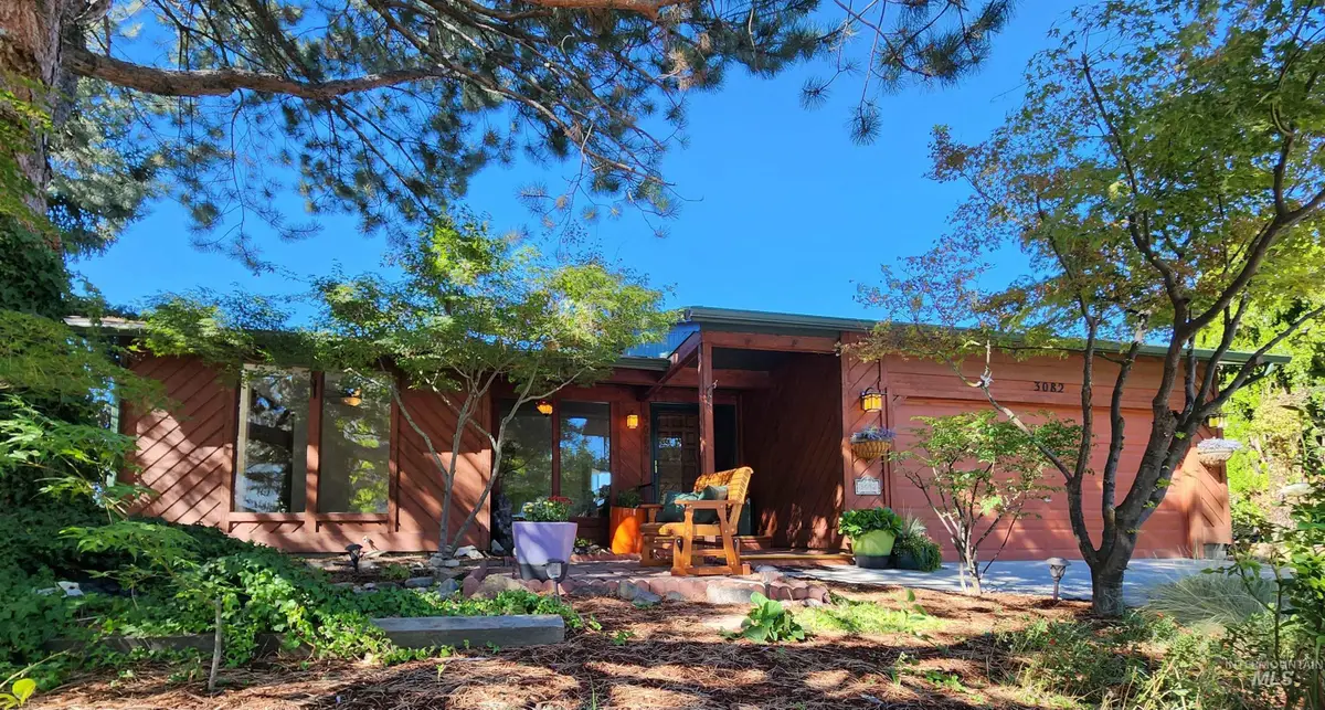 3082 E Sweetwater Dr, Boise, ID 83716 - Image #1