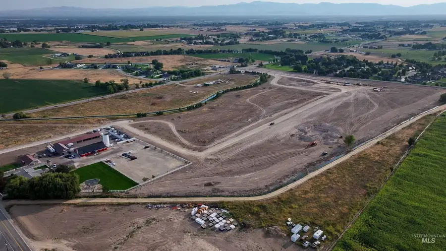 6261 W Lily Creek Ln, Nampa, ID 83687 - Image #3