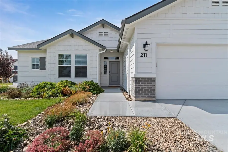 211 Black Onyx Ave, Caldwell, ID 83605 - Image #3