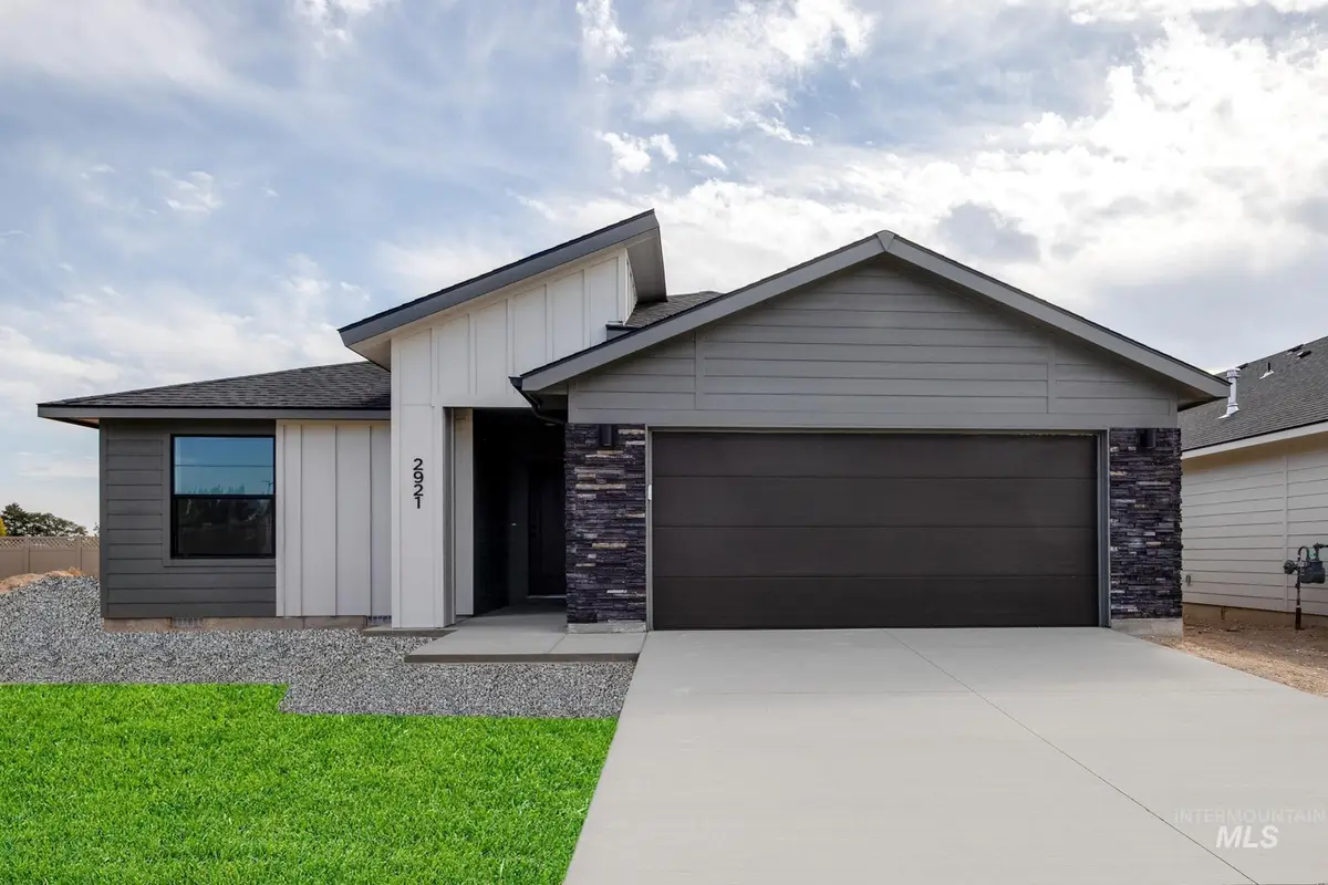 2921 E Valley Wind St, Kuna, ID 83634 - #1