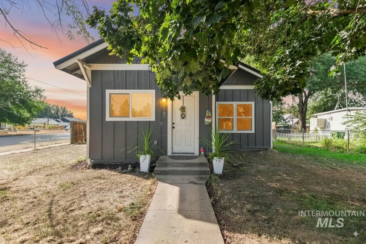 366 4th Ave N, Payette, ID 83661 - Image #1