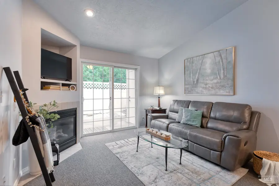 99 E Waterbury Ln, Meridian, ID 83646 - Image #3