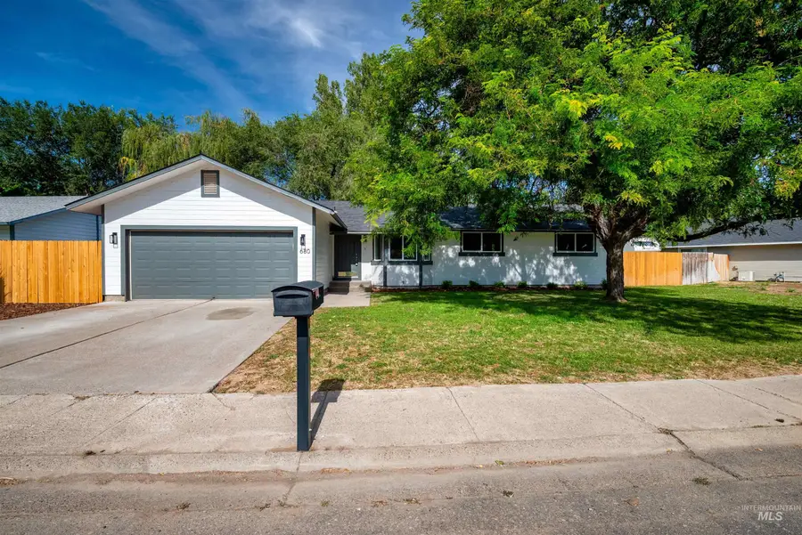 680 W 12th S, Mountain Home, ID 83647 - Image #2