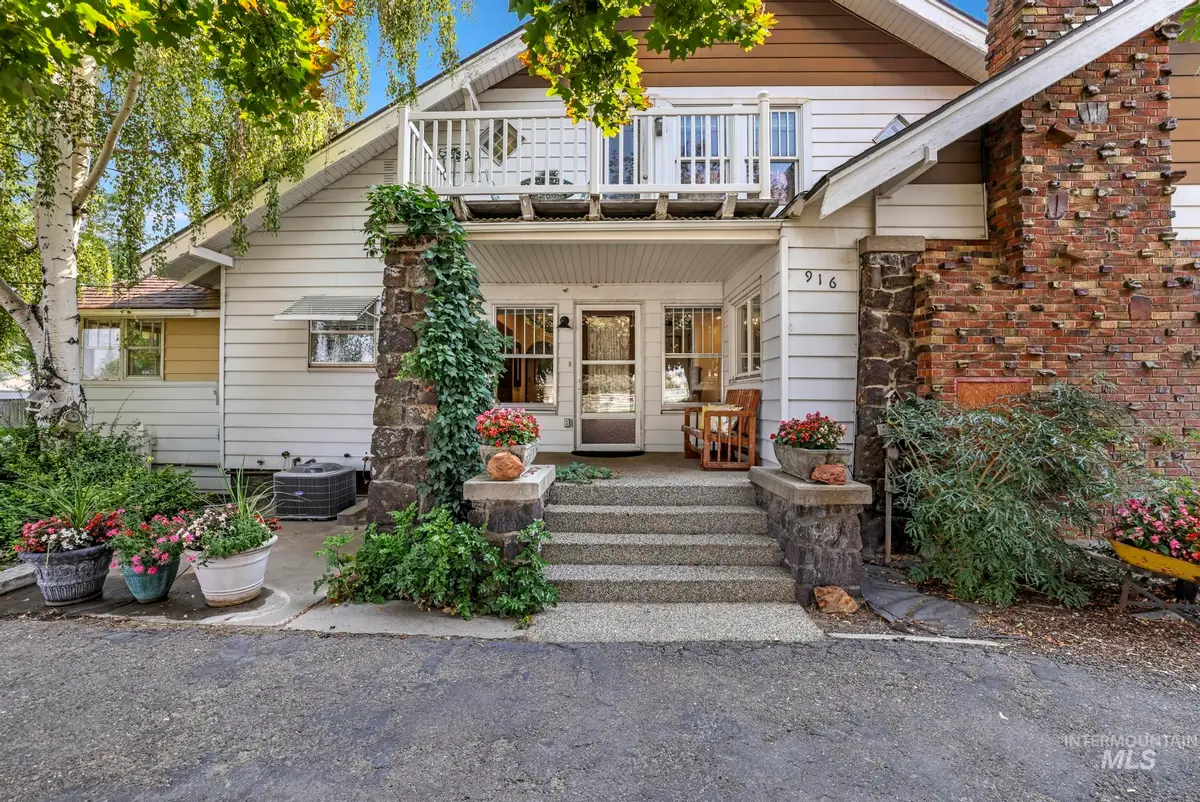 916 Hankins Rd N, Twin Falls, ID 83301 - Image #1