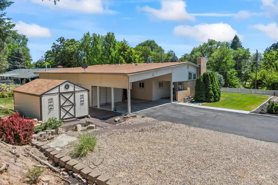 3850 W Hill Rd, Boise, ID 83703 - Image #3