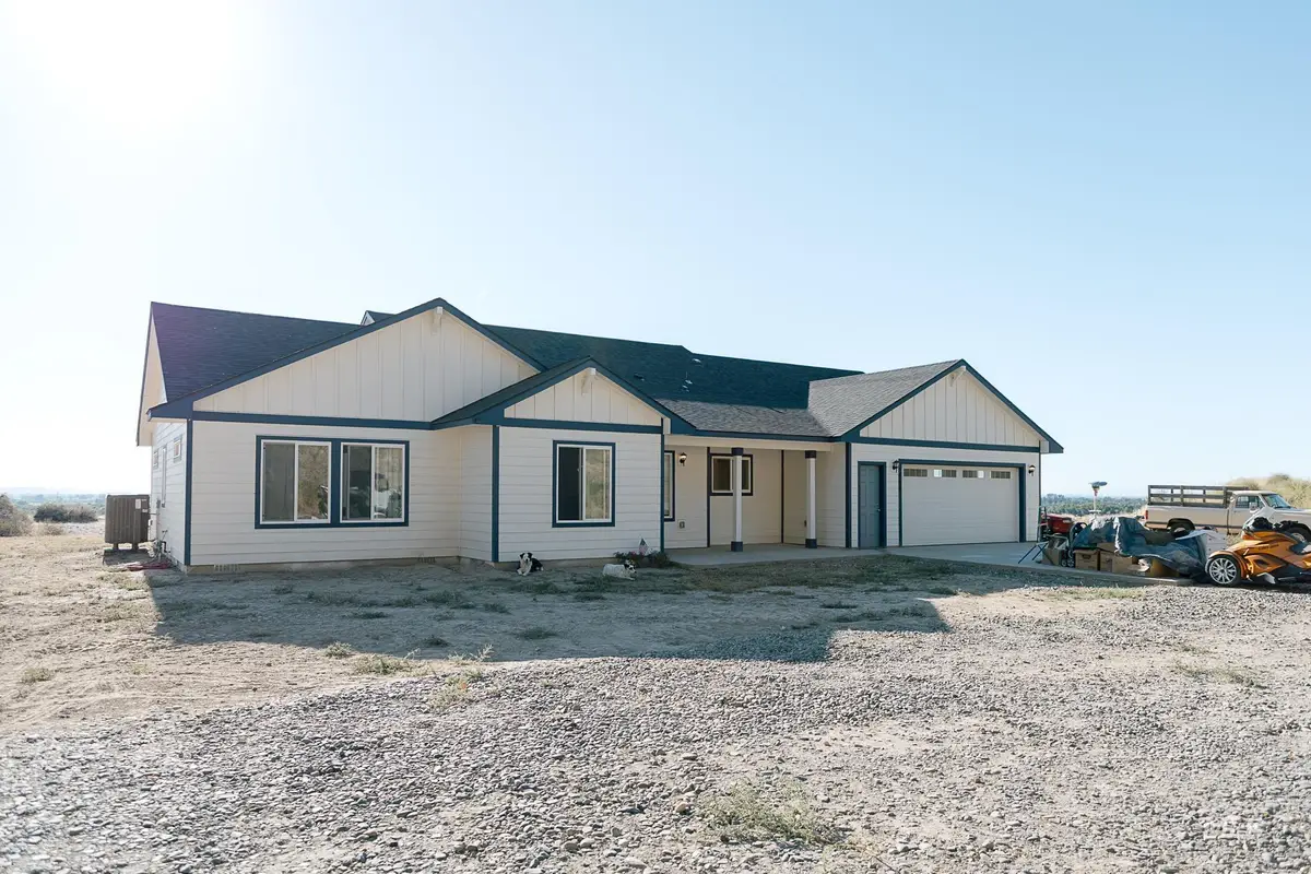 456 Thayer Drive, Ontario, OR 97914 - Image #1