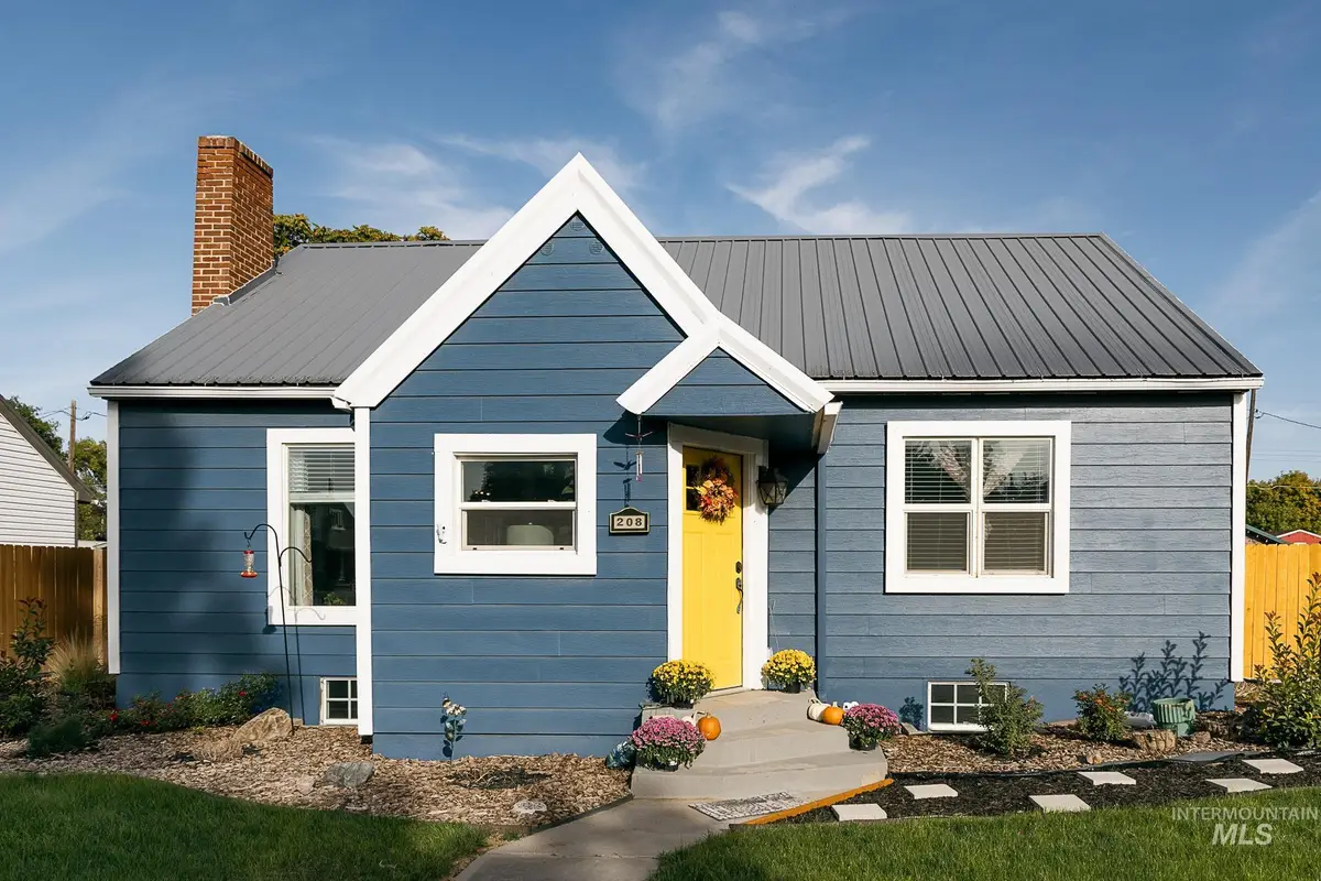 208 N 4th Street, Nyssa, OR 97913 - Image #1