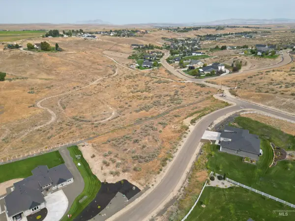 7034 Sidewinder, Star, ID 83669