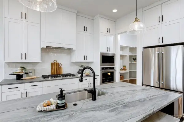 11292 S Cabot Cliffs Ln, Kuna, ID 83634