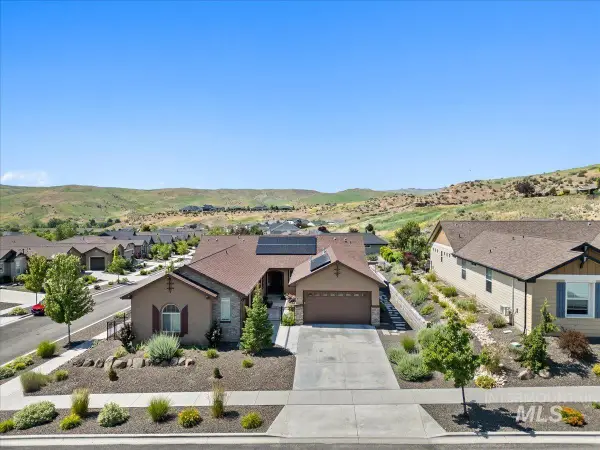 18611 N Silver Tree Way, Eagle, ID 83714