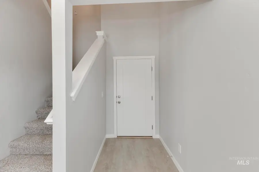 115 Caribou St, Horseshoe Bend, ID 83629 - Image #2