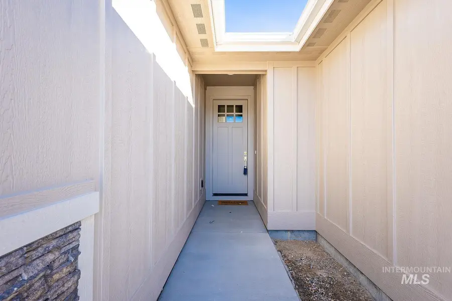 1692 Sandbar Rd, Emmett, ID 83617 - Image #2