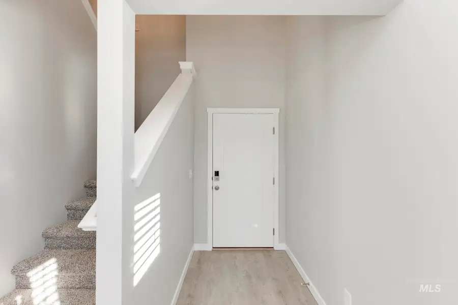 103 Bighorn St, Horseshoe Bend, ID 83629 - Image #2