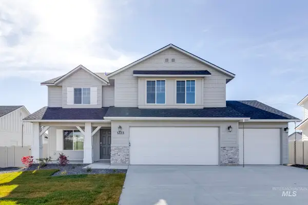 1223 W Pack River Dr, Meridian, ID 83642