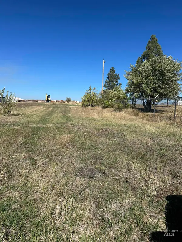 401 N 5th Ave, Craigmont, ID 83523