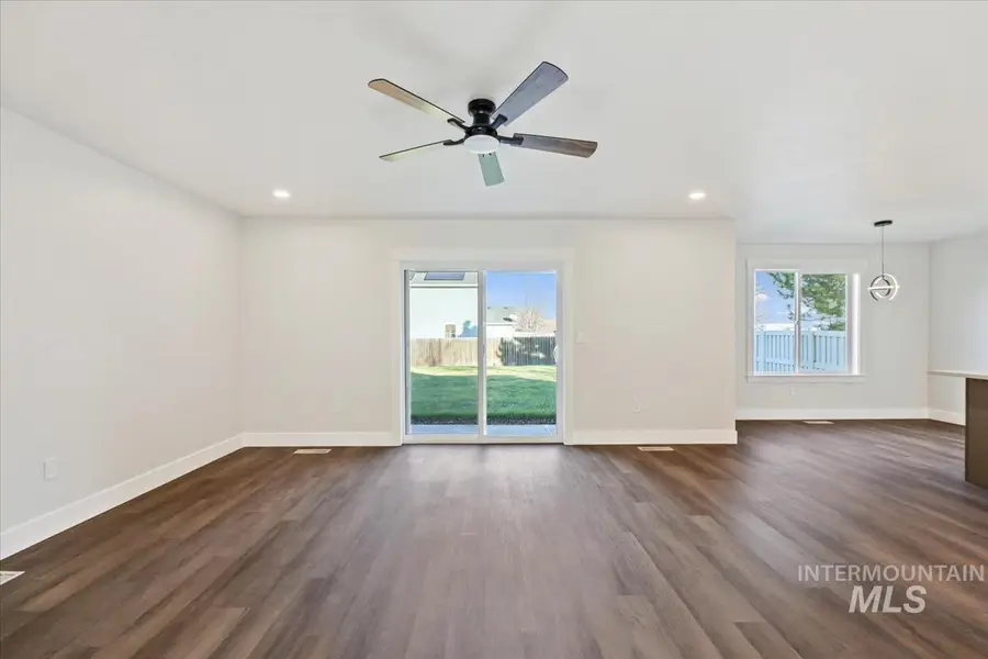 12510 Ochoco St, Nampa, ID 83651 - Image #3