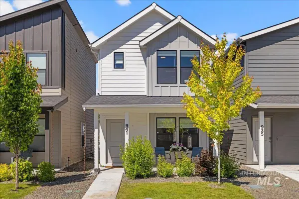 941 S Wavetrain, Boise, ID 83709