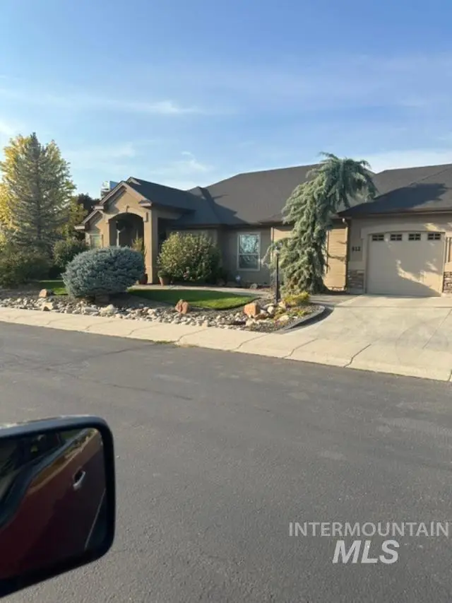 512 Bayhill Drive, Nampa, ID 83686 - Image #3