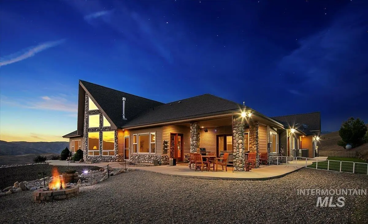 12 Coyote Point, Horseshoe Bend, ID 83629 - Image #1