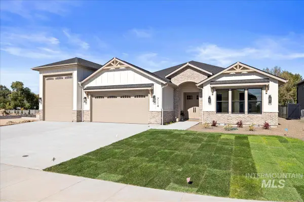 7114 E Chicken Hawk Loop, Nampa, ID 83686