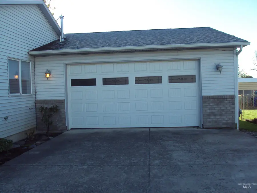 3716 11th Street C, Lewiston, ID 83501 - Image #2