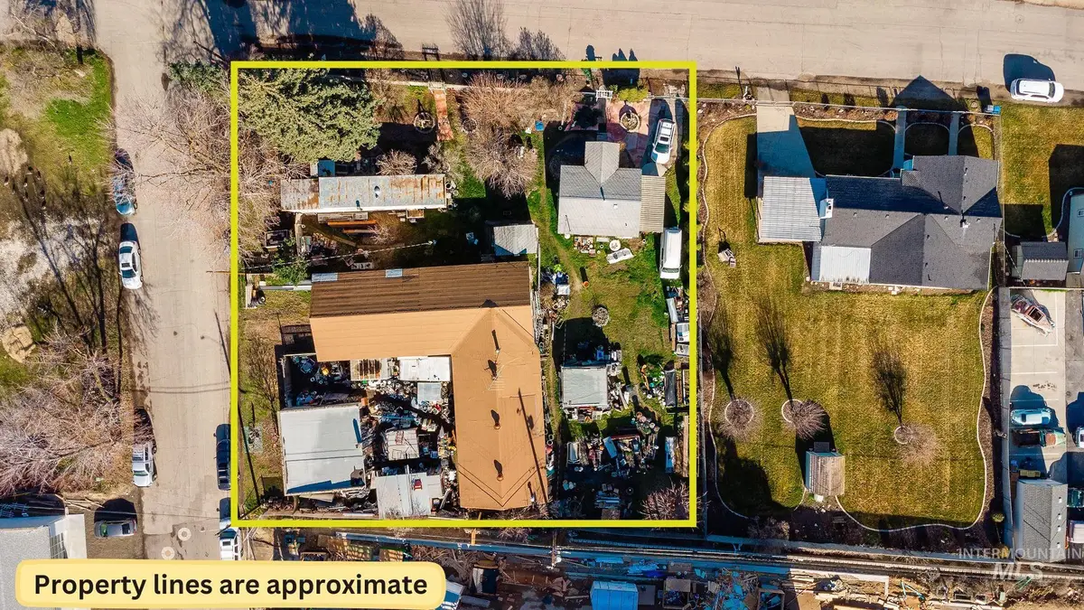 301 & 307 E 35th St, Garden City, ID 83714 - Image #1