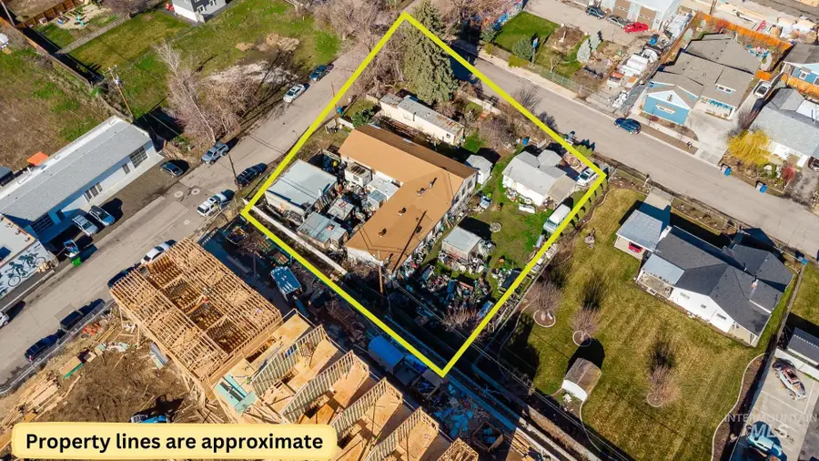 301 & 307 E 35th St, Garden City, ID 83714 - Image #3