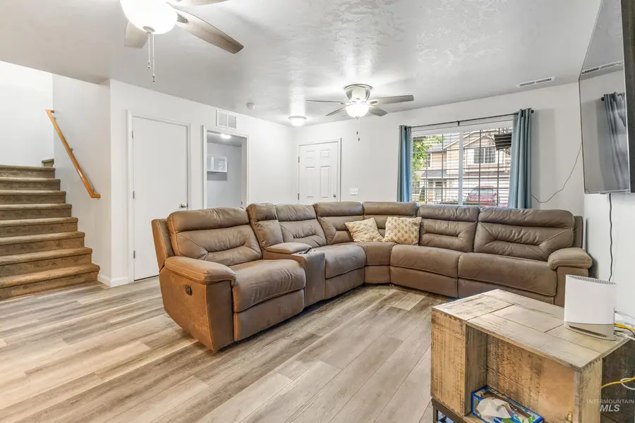 643 N Manship Ave, Meridian, ID 83642 - Image #3