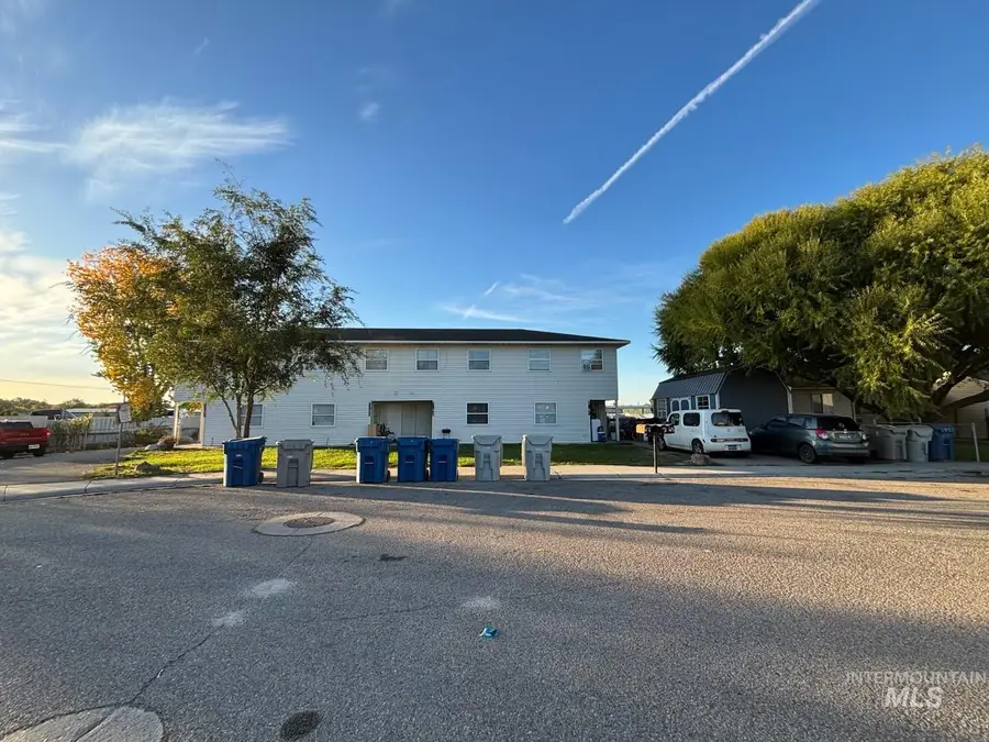 1901 N Fawnwood, Nampa, ID 83687 - Image #2