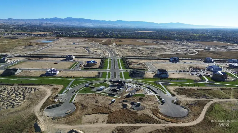 2153 N Buhrstone Ave, Eagle, ID 83616 - Image #2