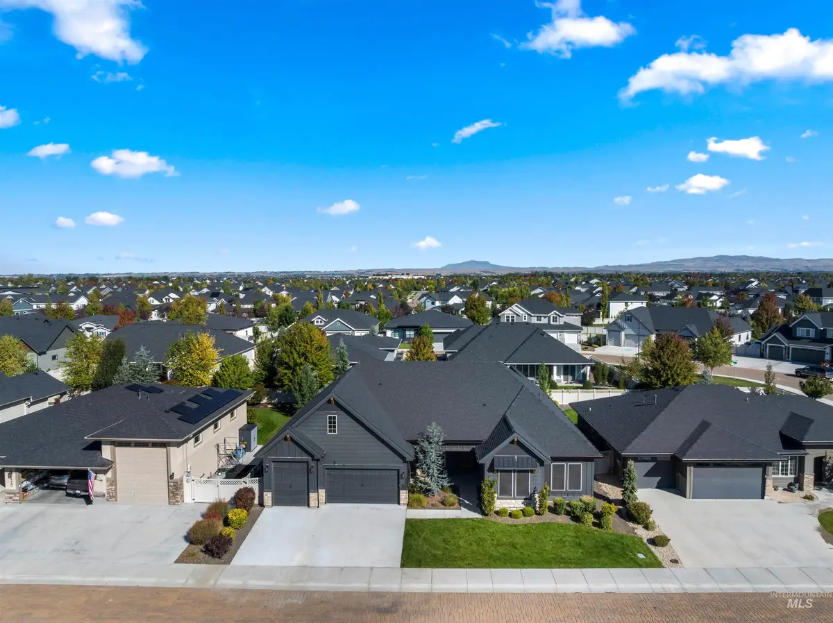 4194 W Philomena Dr, Meridian, ID 83646 - Image #1